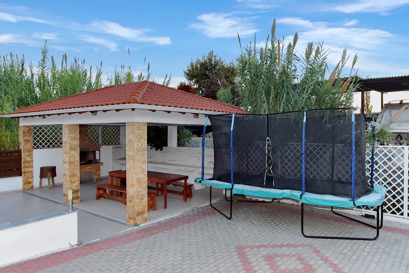 Tiara Holidays - Allegro Maisonettes - dvorište